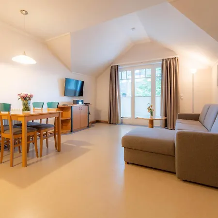 شقة Duenenpark - Klassik Mit 1 Schlafzimmer Und Balkon Im Dachgeschoss 160 بينز